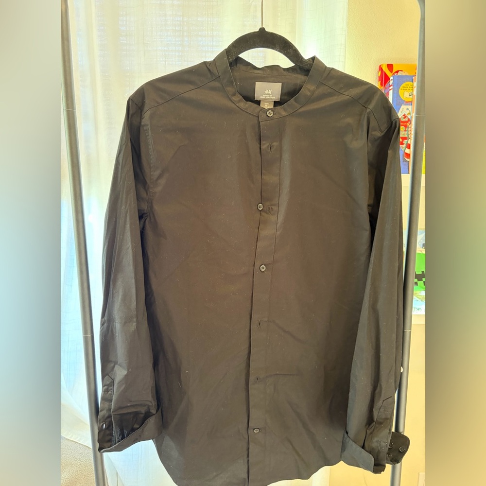 H&M Classic Black Shirt